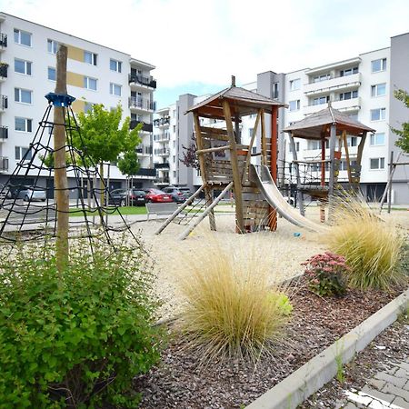 Apartman Zlatovska 22B Trenčín Kültér fotó