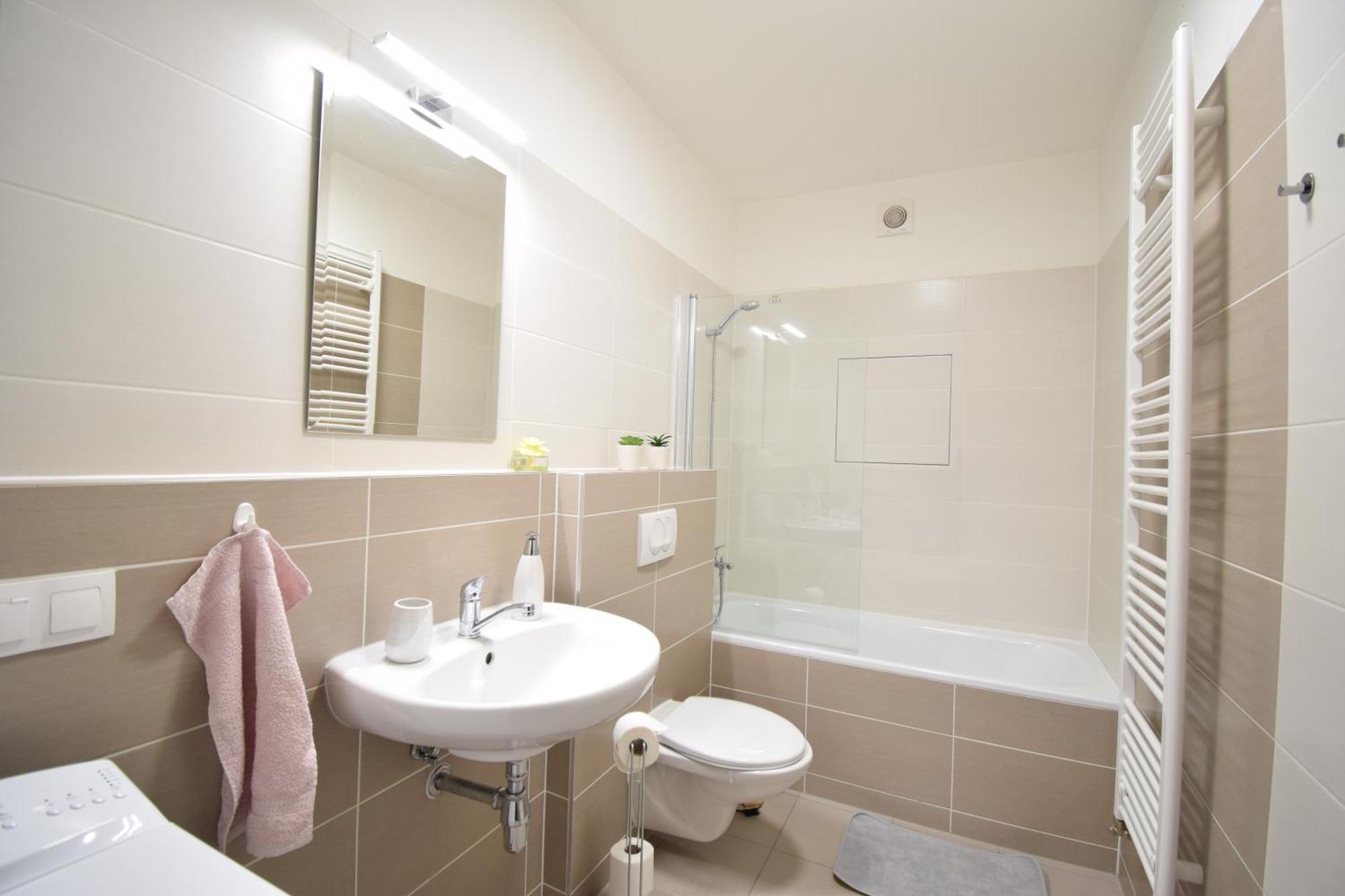 Apartman Zlatovska 22B Trenčín Kültér fotó